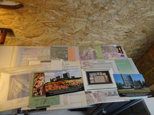 UNO Wien Jahresmappen 1988-2001