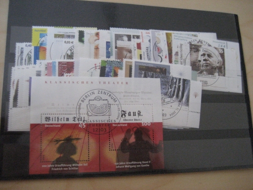 Bund Jahrgang 2004 im Eckrand komplett (ohne Selbstklebende)