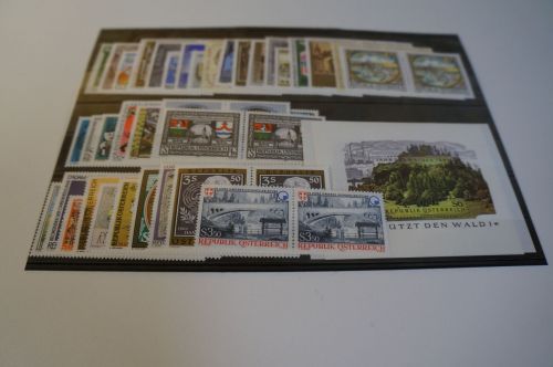 Österreich Jahrgang 1985 postfrisch waagrechte Paare