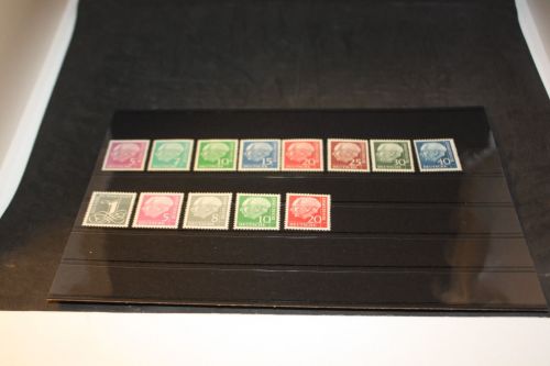 Bund Heuss Lumo + liegend postfrisch