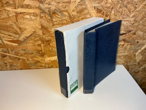 2 Kobra ETB Alben in blau mit Hüllen in weiß