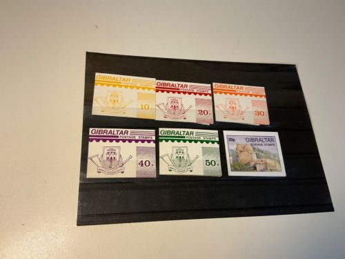 Gibraltar 6 verschiedene MH / Markentäschchen postfrisch