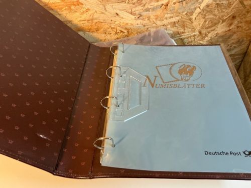 5 Dt. Post Numisblatt Alben mit 150 Hüllen