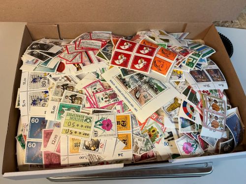 Alle Welt 1 kg lose Marken