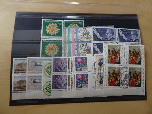 Berlin Jahrgang 1985 Viererblock gestempelt/postfrisch fast komplett
