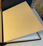 2 Kabe Klemmbinder Atlas blau mit Schuber