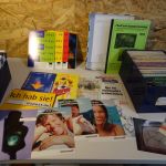 Post Cards / Study Cards 2 Kartons inkl. 2 Katalogen