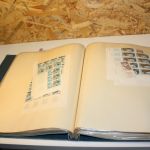 Frankreich 2 Bogenmappen mit Bogenteilen / Einheiten / Marken