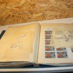 Frankreich 2 Bogenmappen mit Bogenteilen / Einheiten / Marken