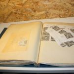 Frankreich 2 Bogenmappen mit Bogenteilen / Einheiten / Marken