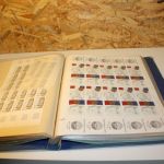 Frankreich 2 Bogenmappen mit Bogenteilen / Einheiten / Marken