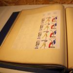 Frankreich 2 Bogenmappen mit Bogenteilen / Einheiten / Marken