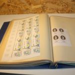 Frankreich 2 Bogenmappen mit Bogenteilen / Einheiten / Marken