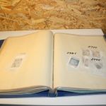 Frankreich 2 Bogenmappen mit Bogenteilen / Einheiten / Marken