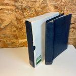 2 Kobra ETB Alben in blau mit Hüllen in weiß