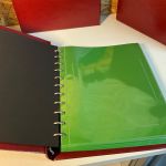 3 Stück Safe ETB Alben Variant inkl. Hüllen + Schuber in rot