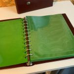 2 Safe Variant Alben in braunrot mit Hüllen für ETB