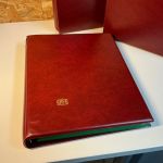 2 Safe Variant Alben in rot mit Hüllen für ETB