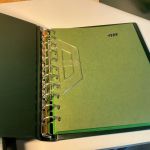 2 Safe Variant Alben in grün mit Hüllen für ETB