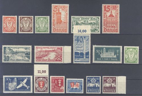 Danzig, ** Posten aus 1924-37 auf Steckkarte