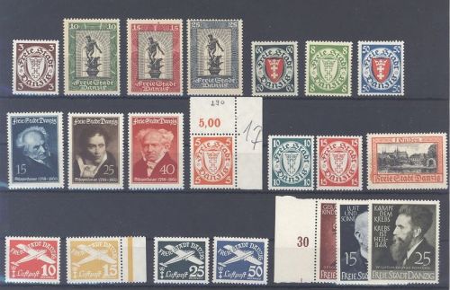 Danzig, ** Posten aus 1924-39 auf 2 Steckkarten