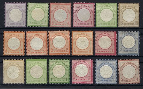 DR-Brustschilde Partie mit Neugummi, Bewertung als (*), ME 2795€