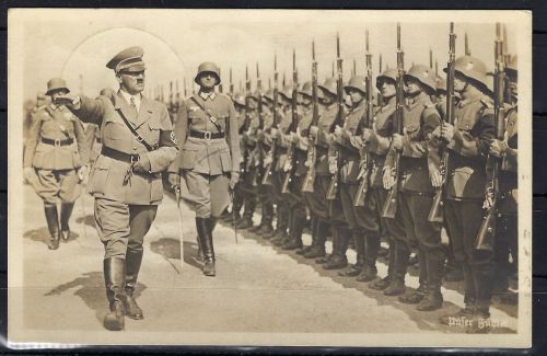Propagandakarte "Hitler bei einer Militärparade" mit 3 versch. SoSt