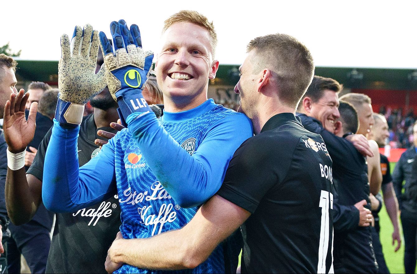 direkte fra fejring til U21 Vildt fedt Bold.dk