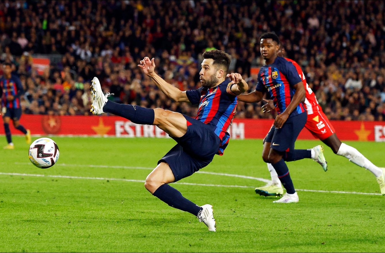 Как вчера сыграла барселона счет. Барселона матчи. Как вчера сыграла барселона счет. Левандовский в барселоне. Рафинья барселона 2023.