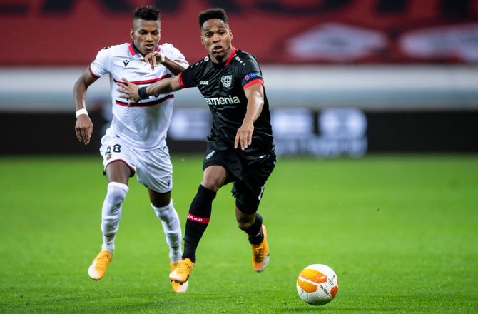 Bundesliga -Bayer-back returnerer fra ferie med corona