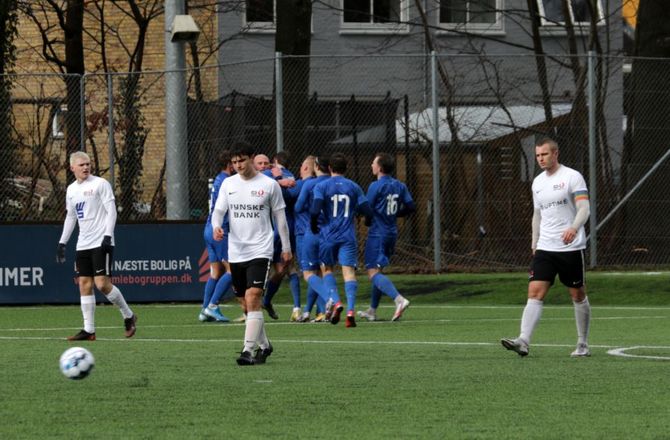 2. Division -Næsby reddede sig - Holbæk rykkede ned