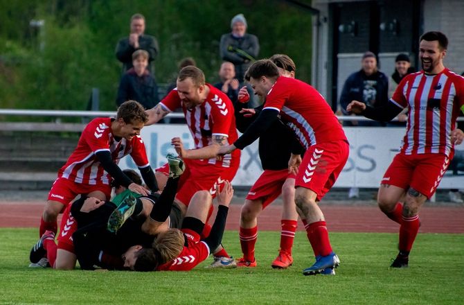 Sydbank Pokalen -Pokalsensation: Serie 5-hold slog JS-hold ud