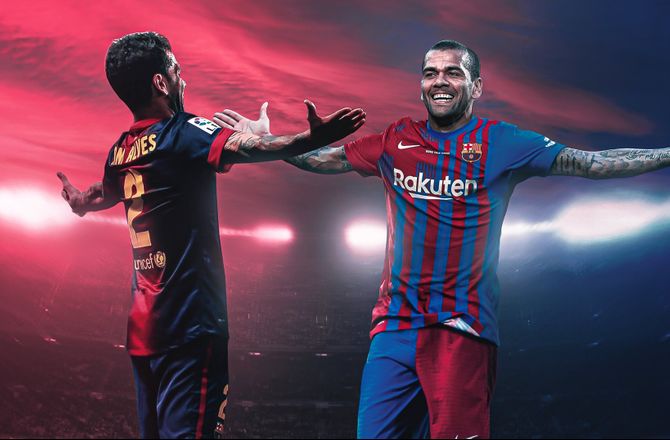 Barcelona -Alves: Føler mig som superhelt i Barca-trøjen