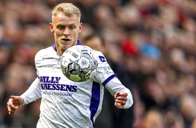 International -Avis: AZ henter Odgaard for rekord på 30 mio.
