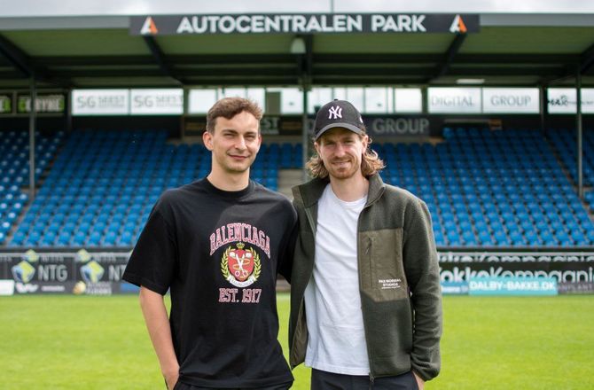 2. division -Sommer og sol: Brødrepar forlænger i Kolding