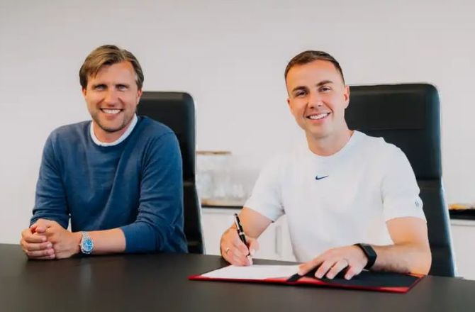 Bundesliga -Officielt: Frankfurt henter Mario Götze