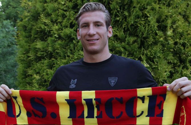 Serie A -Lecce køber to nye spillere