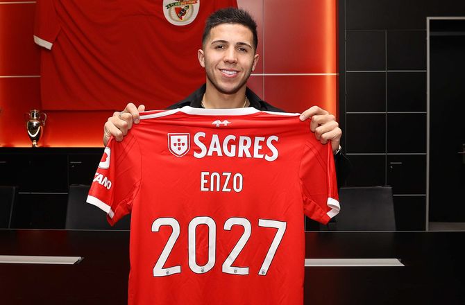Primeira Liga -Benfica henter Enzo Fernandez i Argentina
