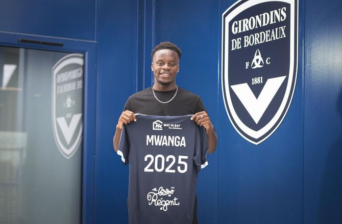 Bordeaux -Efter redning: Bordeaux skriver med to egne talenter