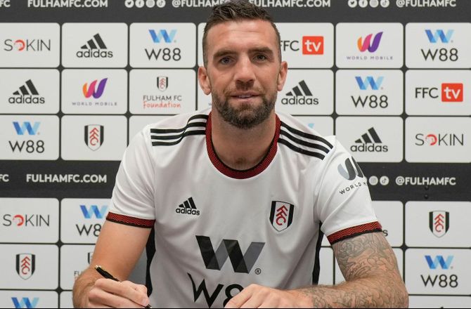 Premier League -Fulham lejer hovedstødsstærk irer i Brighton