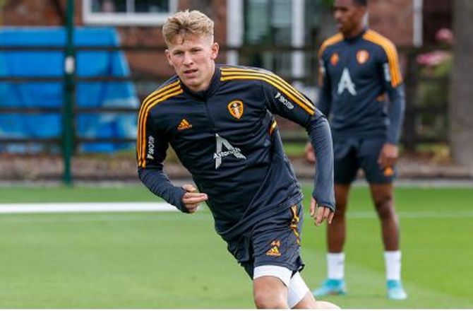 Segunda División -Leeds sender polsk midtbanespiller til Ibiza