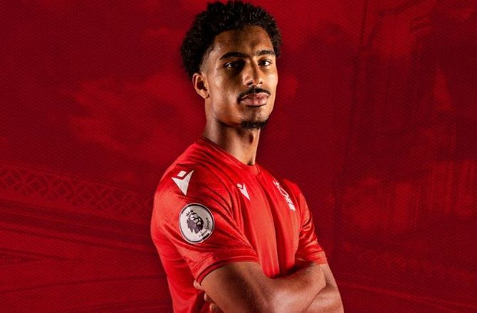 Premier League -Tilgang nummer 21 i vinduet: Forest lejer stopper i Rennes