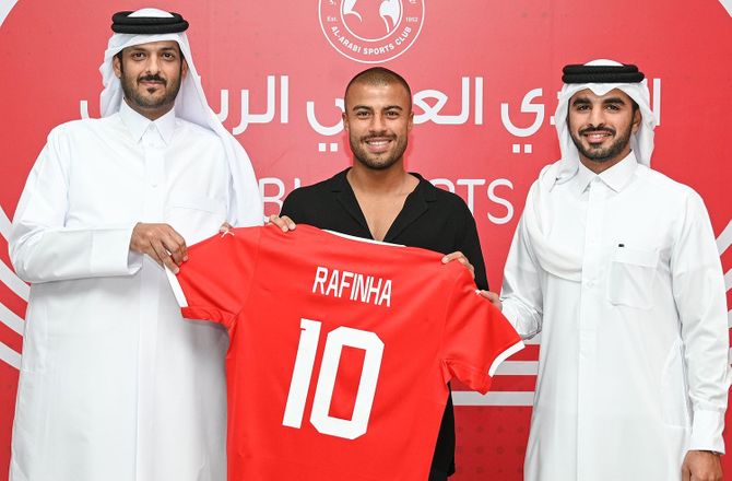 1. Division -Bekræftet: Rafinha tager fra PSG til Qatar-klub