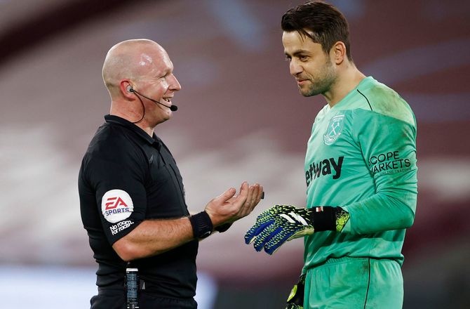 Premier League -West Ham forlænger med 37-årige Fabianski