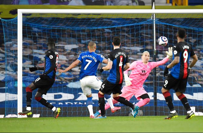 Premier League -Crystal Palace-keeper: Vil tilbage til Valencia