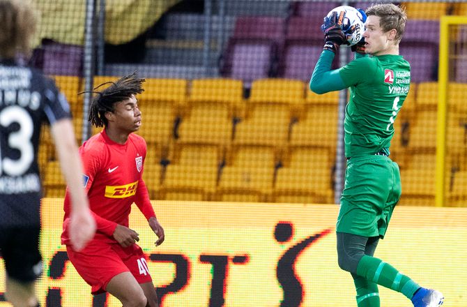 3F Superliga -FCN-stopper får fuldtidskontrakt til sommer