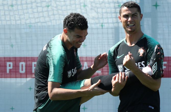 Pepe tror ikke på Ronaldo-retur til Portugal