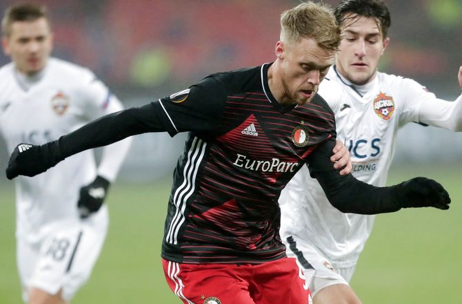Feyenoord -Arnesen: Håber klub henter særskilt Nicolai J.