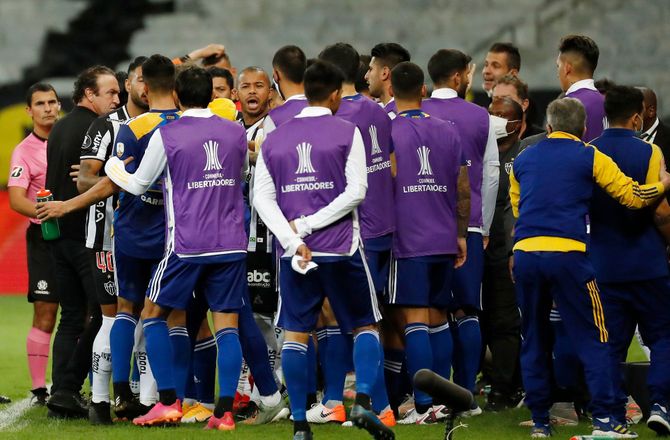 Copa Libertadores -Seks fra Boca Juniors sigtet efter vild tumult