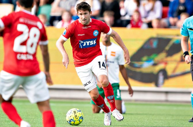 3F Superliga -bold.dk erfarer: SIF forlænger med to profiler